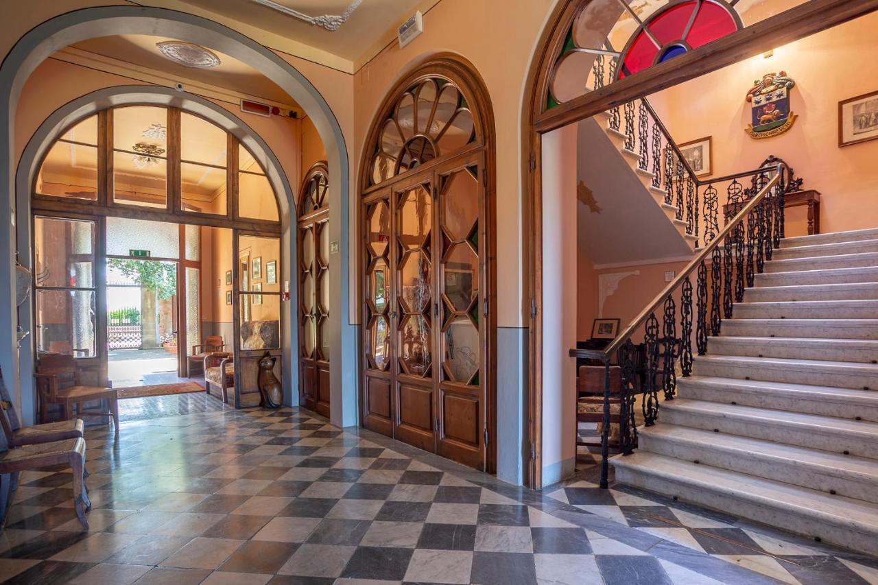 Elena Aparthotel 3*
