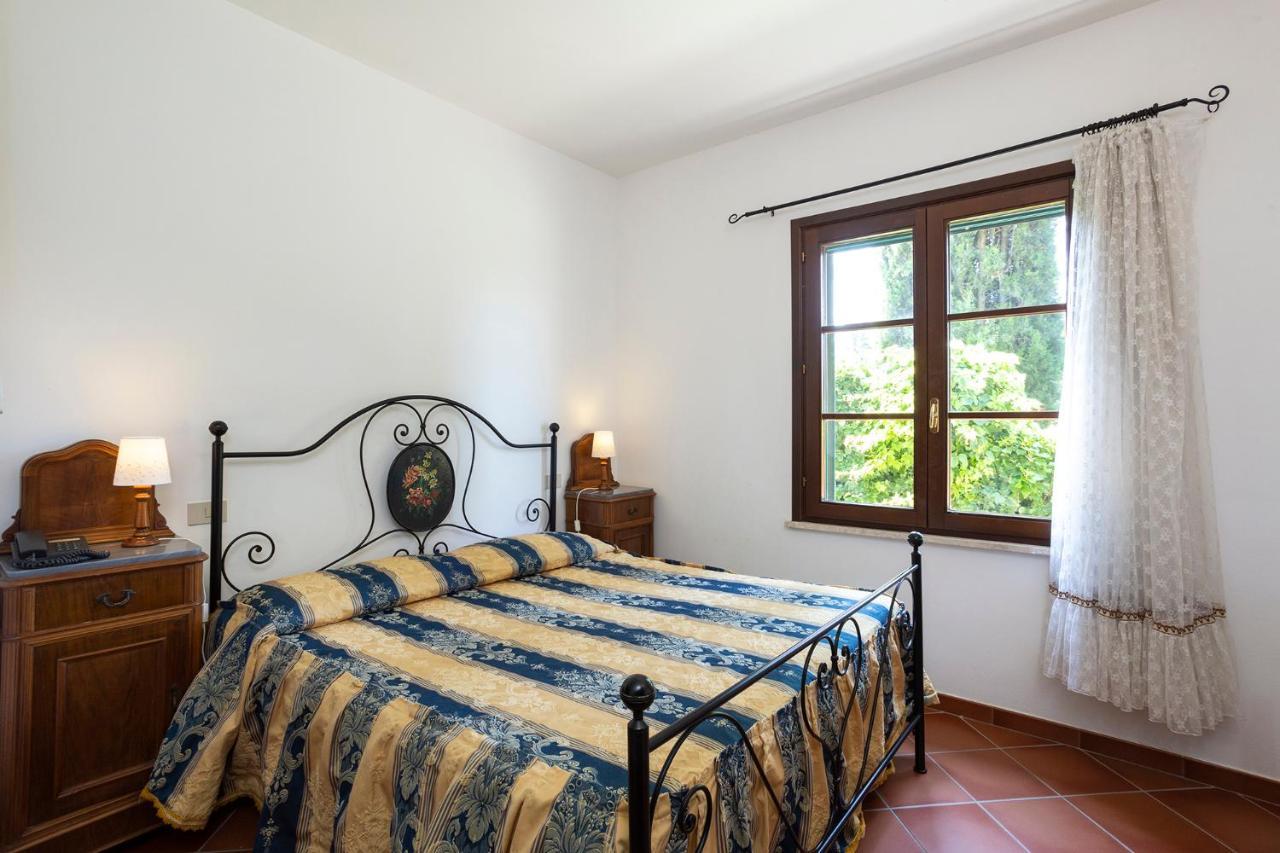 Elena Aparthotel