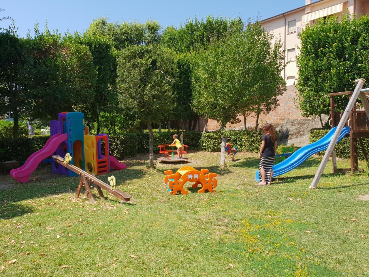 Aparthotel Elena