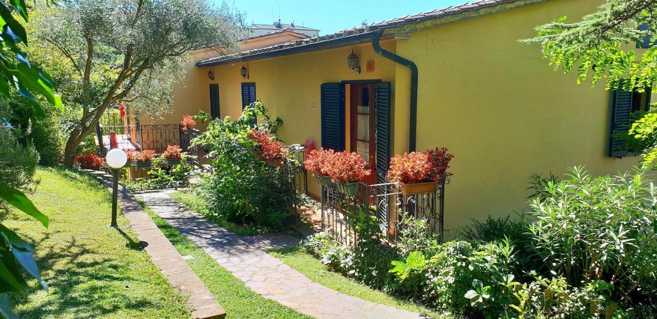 Elena Aparthotel